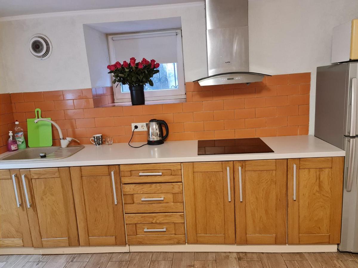 Appartamento Студіо На Кoновальця Leopoli Esterno foto