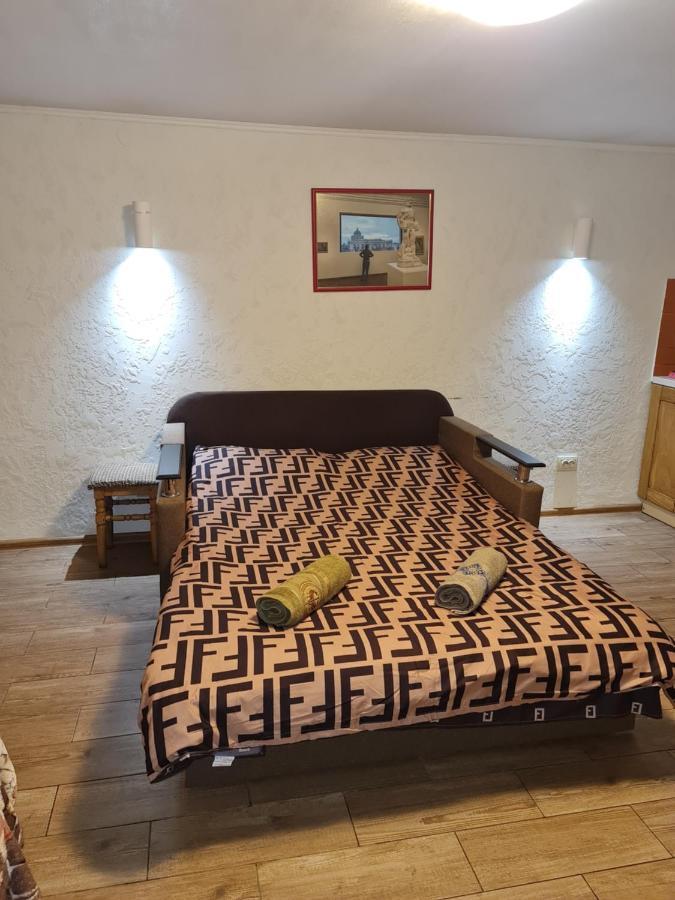 Appartamento Студіо На Кoновальця Leopoli Esterno foto